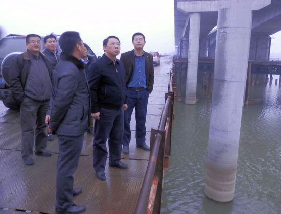 南昌市委常委、副市長劉建洋蒞臨昌南大道東延工程項(xiàng)目現(xiàn)場檢查指導(dǎo)工作